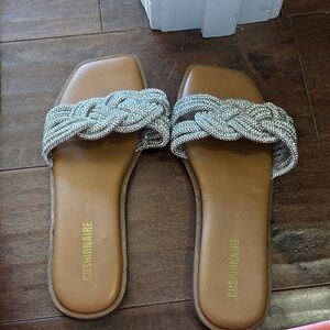 Cushionaire Silver Braided Sandals